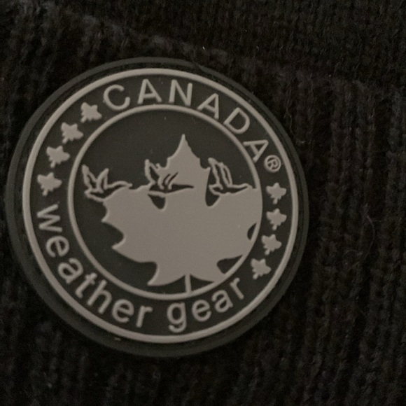 Canada Weather Gear Beanies two Black Beanies Excellent - Picture 3 of 6